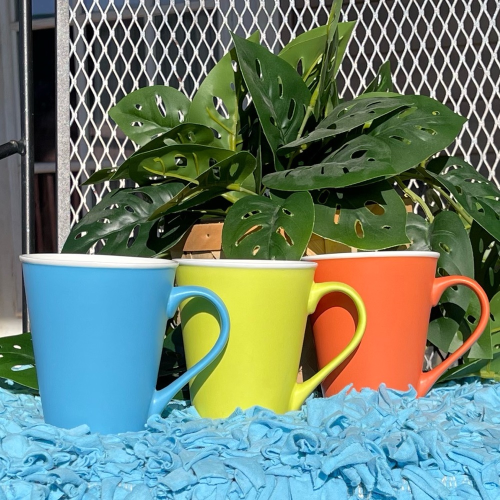Cute coffee cups